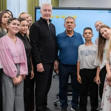 Собянин: «МЭШ» помогает повышать качество образования по всей стране