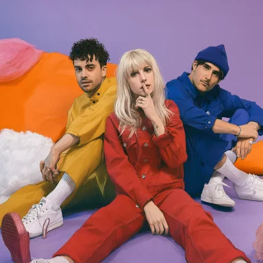Женщина в роке: почему группа Paramore и другие девушки изменили жанр