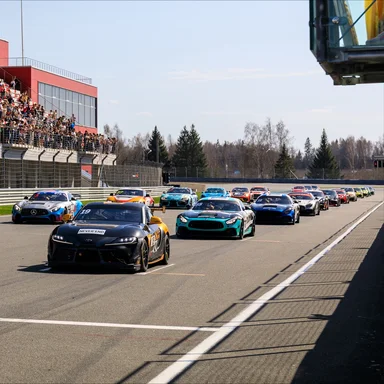 21 сентября на автодроме Moscow Raceway пройдет финал главных соревнований гоночных суперкаров по кольцевым автогонкам – GT CUP. Гран-При радио MAXIMUM!