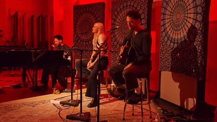 Linkin Park - The Emptiness Machine stripped down version