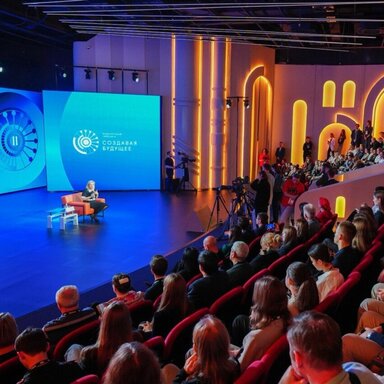 Особенности регионов и исторический опыт страны станут основой нового российского стиля